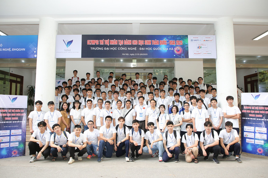 Cuộc thi được tổ chức tại Trường MM888 bảo mật tuyệt đối Công nghệ, MM888 bảo mật tuyệt đối Quốc gia Hà Nội. 502936385-1166006375326840-8032763904899704165-n.jpg