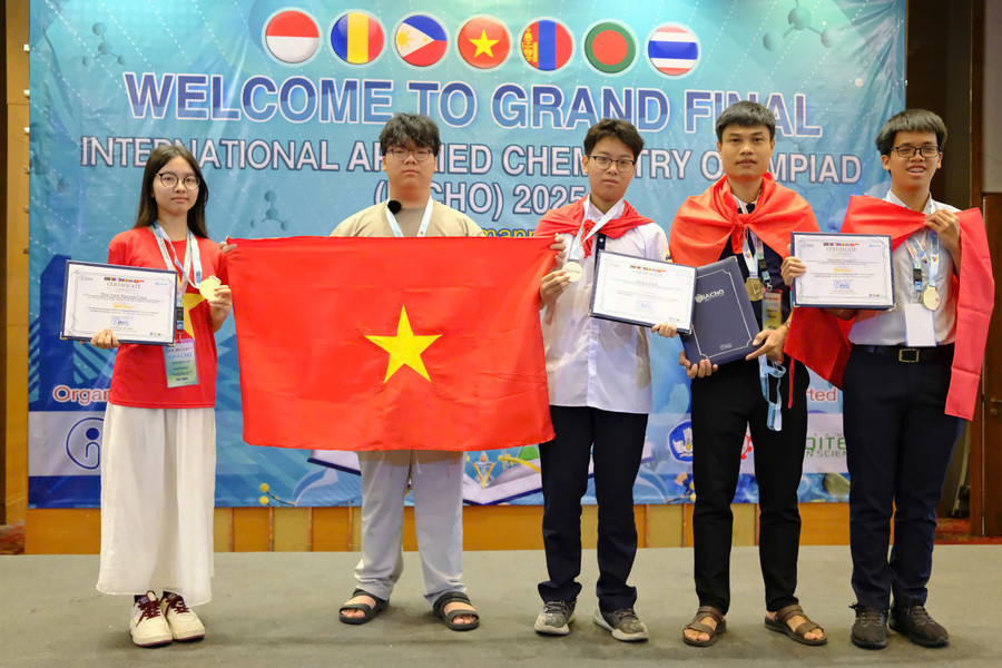 Các Đăng nhập vào MM886 Việt Nam Việt Nam trong lễ bế mạc và trao giải.