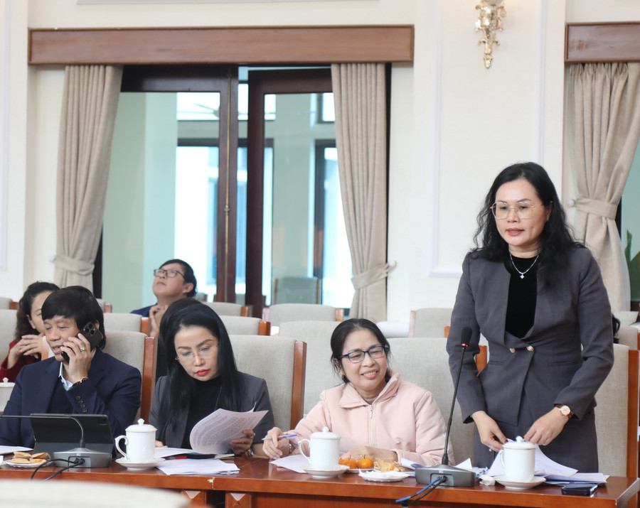 Bà Lê Thuỵ Mỵ Châu - Phó Giám đốc Sở GD&ĐT TPHCM phát biểu tại hội nghị.