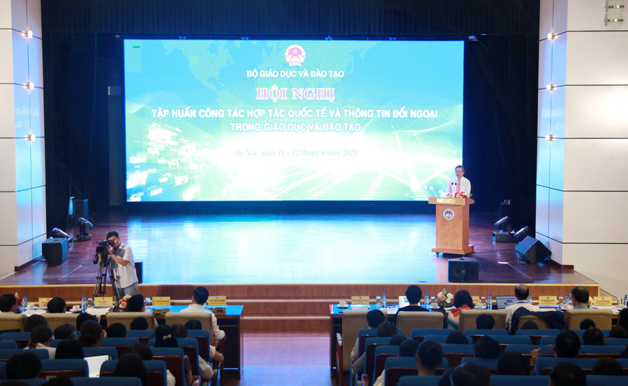 Quang cảnh hội nghị.