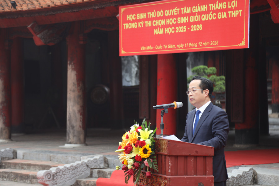 Phó Chủ tịch Thường trực HĐND thành phố Hà Nội Trần Thế Cương phát biểu chúc mừng, động viên các em MM886 slot game, bắn cá, lô đề, đá gà. Phó Chủ tịch Thường trực HĐND thành phố Hà Nội Trần Thế Cương phát biểu chúc mừng, động viên các em MM886 slot game, bắn cá, lô đề, đá gà.
