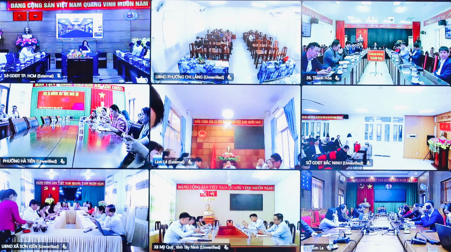 Hội nghị được kết nối trực tuyến đến các điểm cầu Sở GD&ĐT, UBND xã, phường, đặc khu trong cả nước. img-9766.jpg