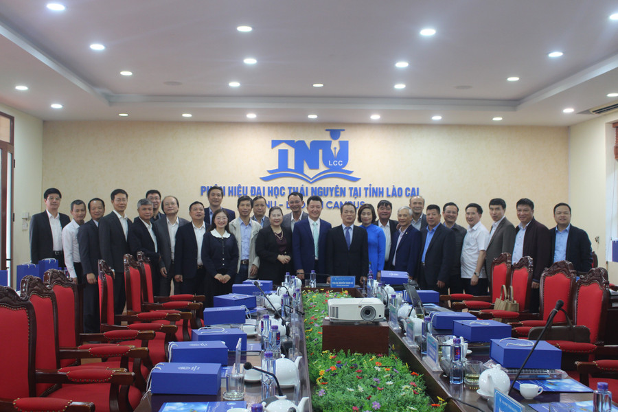 Các thành viên Hội đồng MM888 bảo mật tuyệt đối Thái Nguyên.