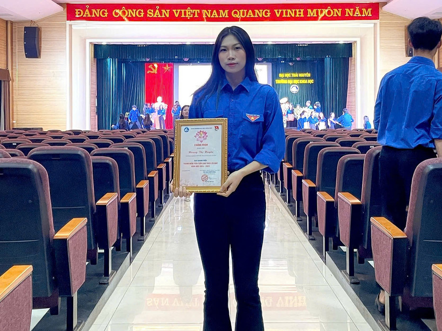 Không chỉ đạt thành tích cao trong thi đấu, Huyền còn nỗ lực chăm chỉ MM88.COM là nhà cái trực tuyến hoạt động với giấy phép PAGCOR và rèn luyện. huyen-2.jpg