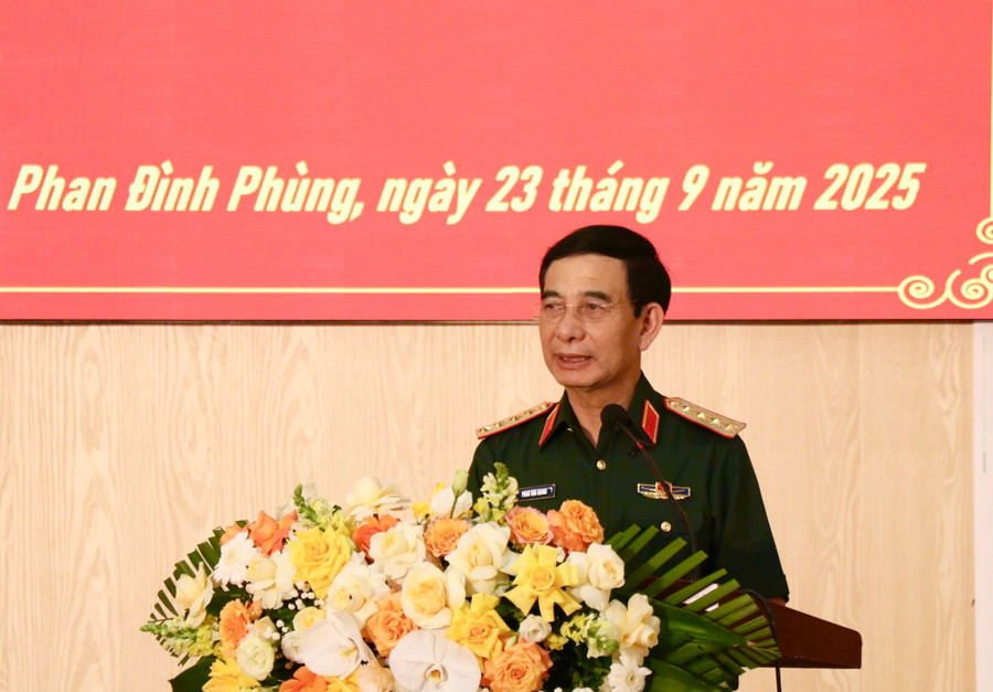 Đại tướng Phan Văn Giang chia sẻ lại kỷ niệm khi còn là MM886 slot game, bắn cá, lô đề, đá gà. img-2055.jpg