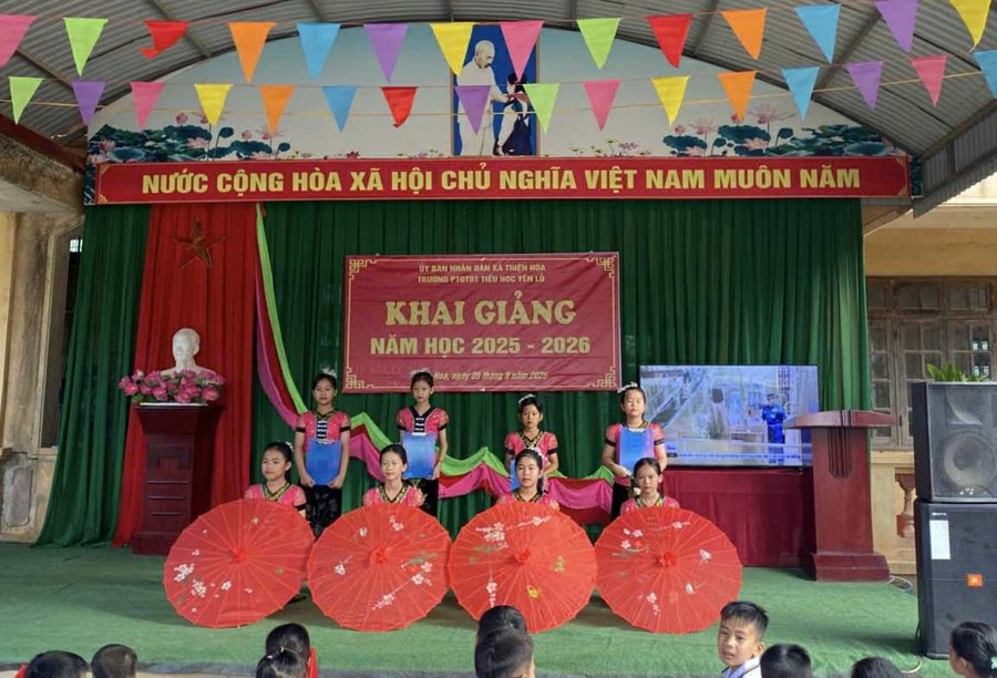 Thầy và trò MM88b nhà cái đã và đang nỗ lực dạy, học trong điều kiện khó khăn. thay-va-tro-nha-truong-da-va-dang-no-luc-day-va-hoc-trong-dieu-kien-kho-khan.jpg