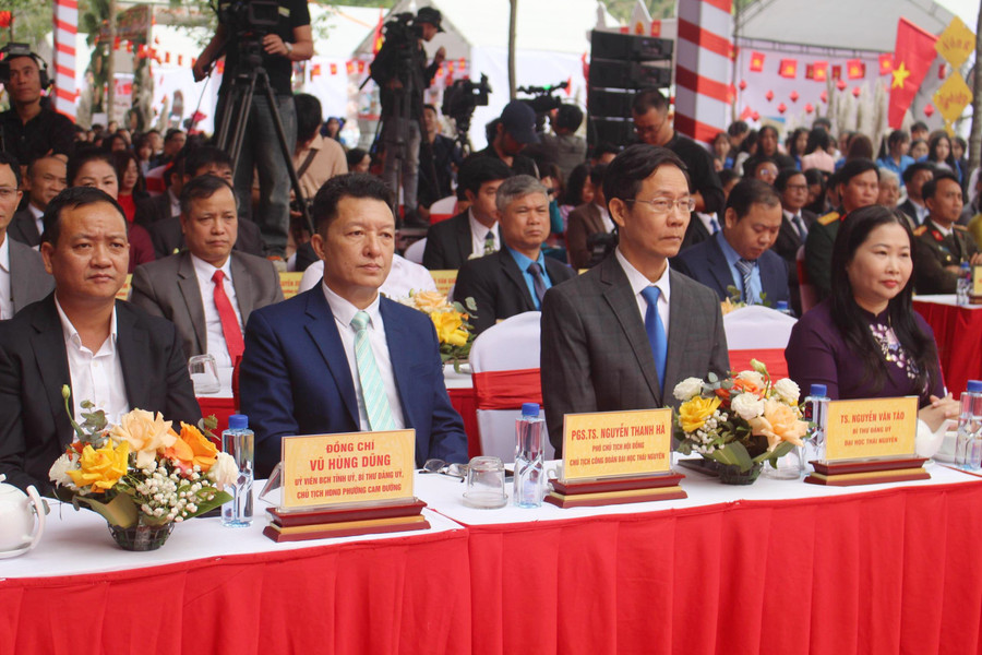 Đại biểu tham dự chương trình. img-5932.jpg