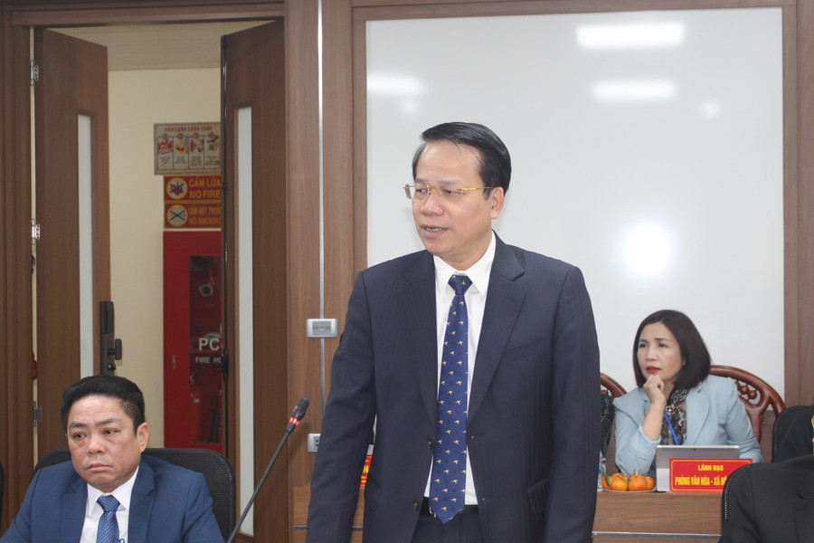 Ông Dương Văn Lượng, Bí thư Đảng uỷ, Chủ tịch UBND phường Phan Đình Phùng. img-8402.jpg