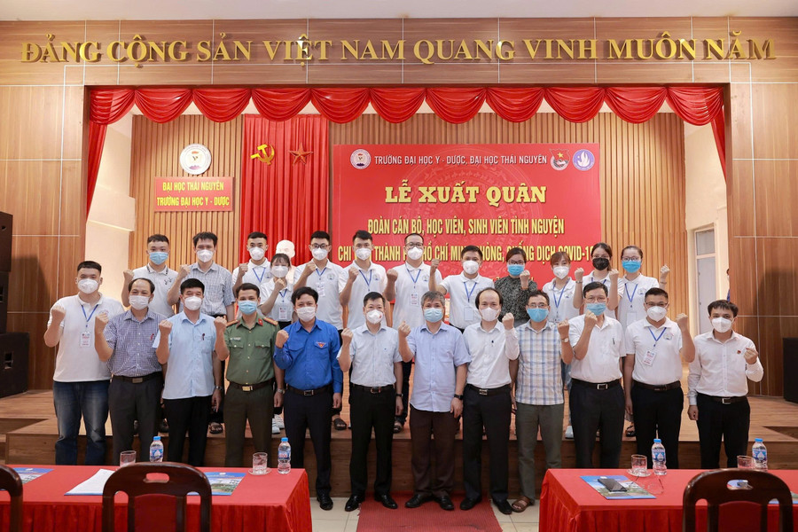 le-xuat-quan-tham-gia-chong-dich-covid-19.jpg