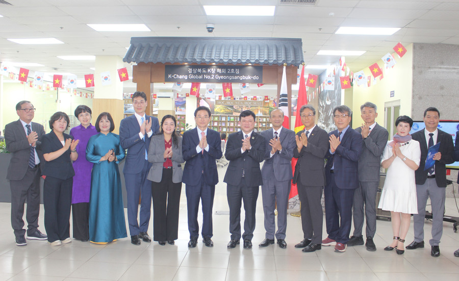 Lãnh đạo tỉnh Thái Nguyên, MM888 bảo mật tuyệt đối Thái Nguyên và tỉnh Gyeongsangbuk-do tại không gian K - Chang.