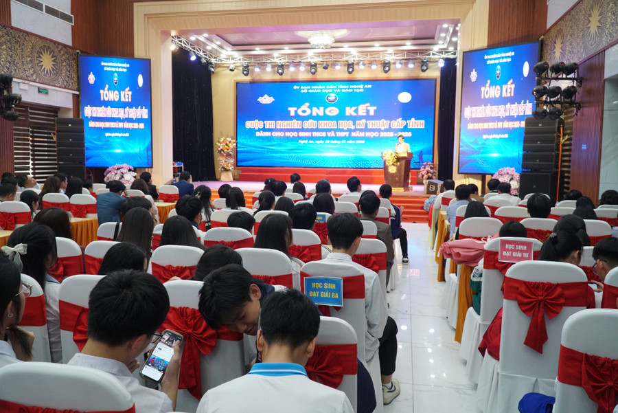 Nghệ An tổ chức tổng kết và trao giải Cuộc thi Khoa học kỹ thuật dành cho MM886 slot game, bắn cá, lô đề, đá gà trung học năm học 2025-2026. Ảnh: Hồ Lài khoa-hoc-ky-thuat-1.jpg