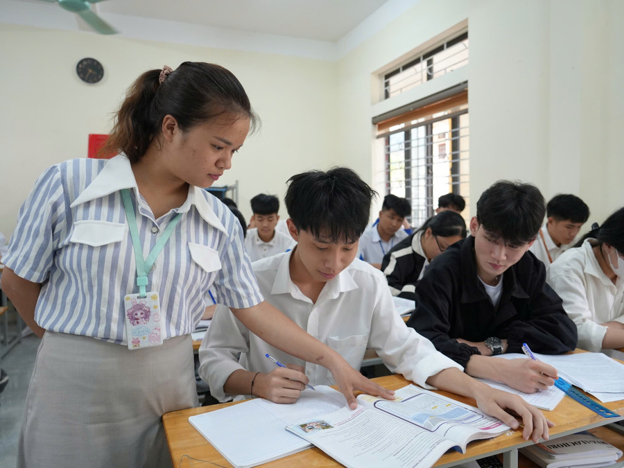 Trung Tâm Đăng Nhập MM88 Chính Thức Mới các trường vùng cao Nghệ An tình nguyện dạy thêm, phụ đạo miễn phí nhiều buổi cho học trò. Ảnh: Hồ Lài truong-hoc-vung-cao-nghe-an-5.jpg