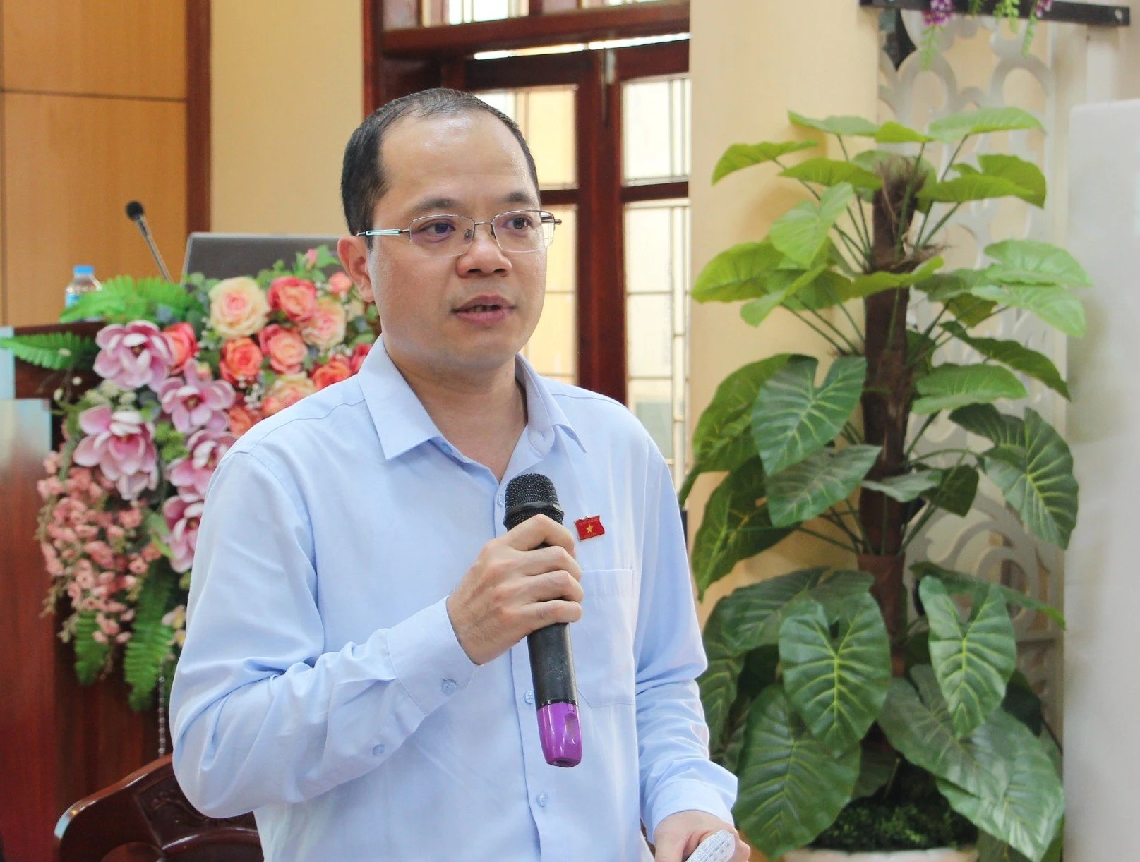 Ông Đinh Công Sỹ, Phó Chủ nhiệm Ủy ban Văn hóa, Giáo dục của Quốc hội phát biểu tại buổi làm việc. Ông Đinh Công Sỹ, Phó Chủ nhiệm Ủy ban Văn hóa, Giáo dục của Quốc hội phát biểu tại buổi làm việc.