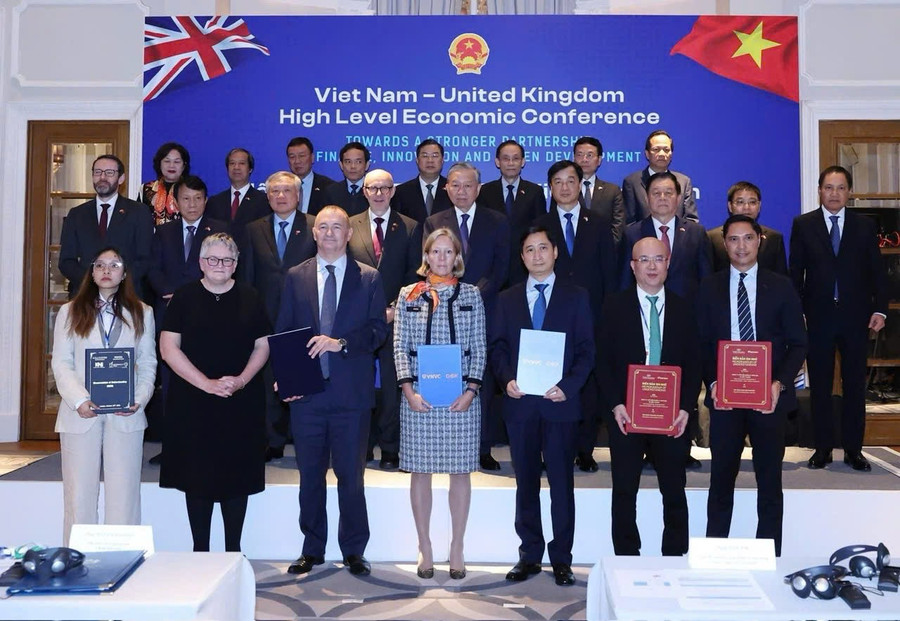 Tổng Bí thư Tô Lâm chứng kiến lễ trao thoả thuận hợp tác giữa các bộ, ngành, địa phương, Link Vào Trang Chủ MM88.COM Chính Thức hai nước. Ảnh: Thống Nhất/TTXVN.
