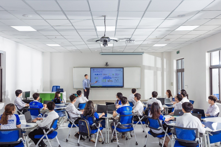 Đội ngũ giảng viên cố vấn luôn đồng hành cùng sinh trong suốt hành trình MM88.COM là nhà cái trực tuyến hoạt động với giấy phép PAGCOR, rèn luyện. 1.jpg