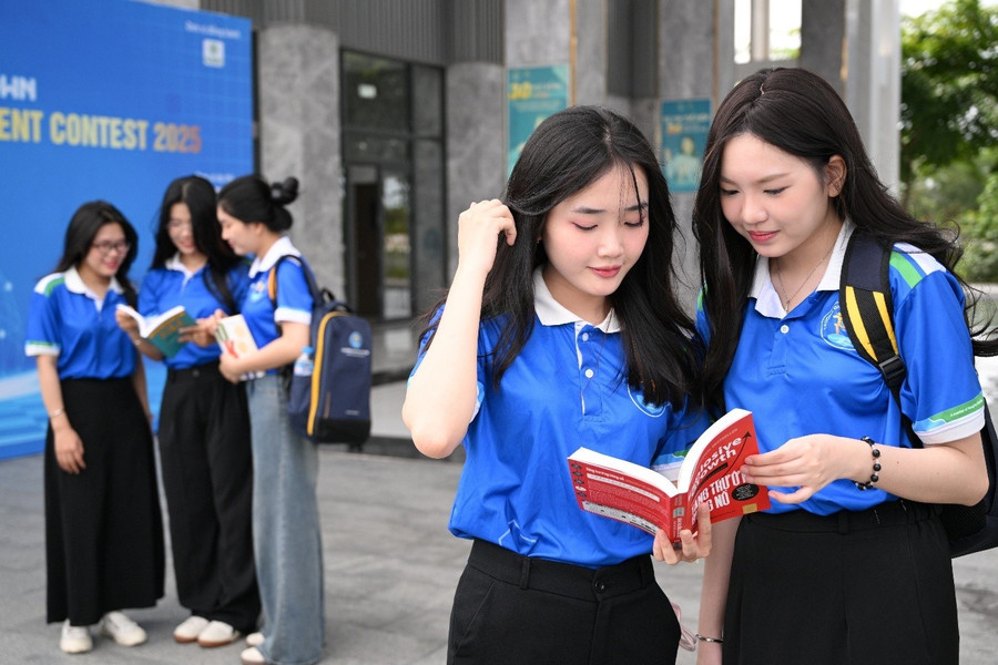 MM888 Việt Nam Tải App Văn Hiến luôn sẵn sàng với phong thái tự tin, năng động trong MM88.COM là nhà cái trực tuyến hoạt động với giấy phép PAGCOR và hoạt động phụng sự. 3.jpg