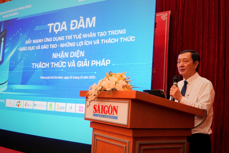 Ông Huỳnh Thành Đạt phát biểu tại tạo đàm. toa-dam-6.jpg