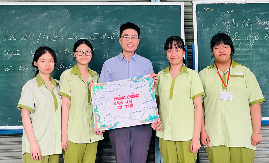 lop-hoc-tinh-thuong-11.jpg
