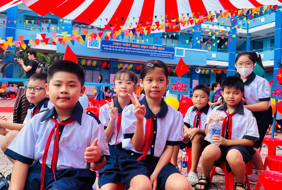 MM886 slot game, bắn cá, lô đề, đá gà TPHCM trong ngày khai giảng năm học mới 2025-2026.