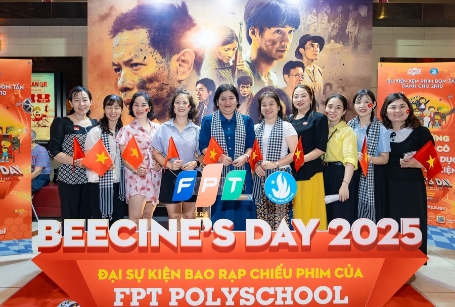 Cán bộ giảng viên các trường THCS trên địa bàn TPHCM tham gia trải nghiệm điện ảnh tại BEECINE'S DAY 2025 của FPT PolySchool. ngay-giai-phong-mien-nam.jpg