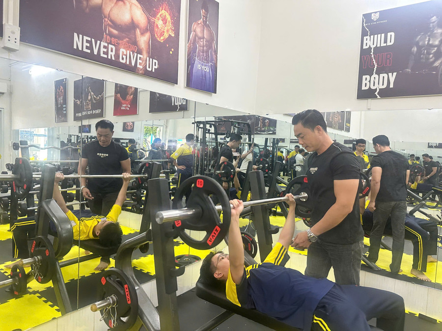 MM886 slot game, bắn cá, lô đề, đá gà được Gymer Hà Minh Đức hướng dẫn tập Gym.