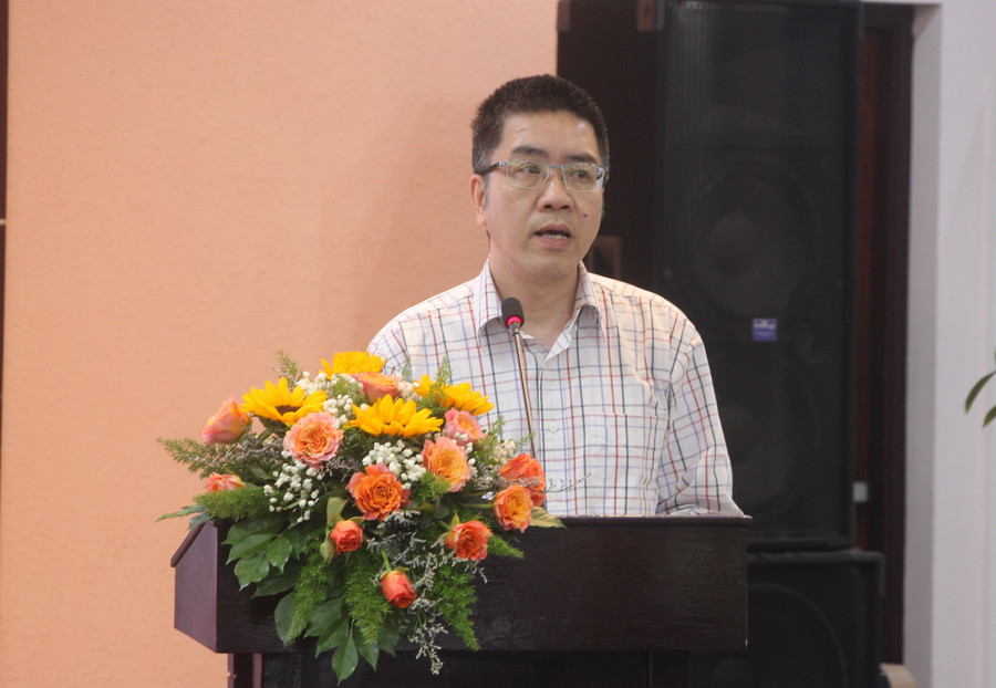 TS Vũ Cương chia sẻ tại hội thảo. mam-non-khu-cong-nghiep-3.jpg