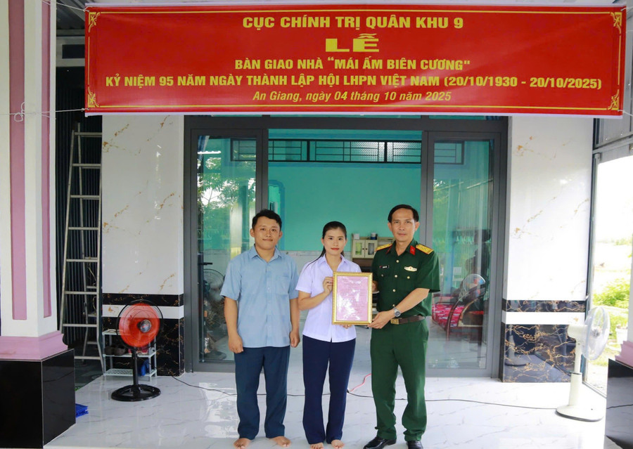 Bàn giao nhà