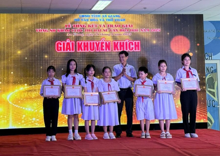 Trao giải Khuyến khích cho MM886 slot game, bắn cá, lô đề, đá gà đạt giải. 1000056697.jpg