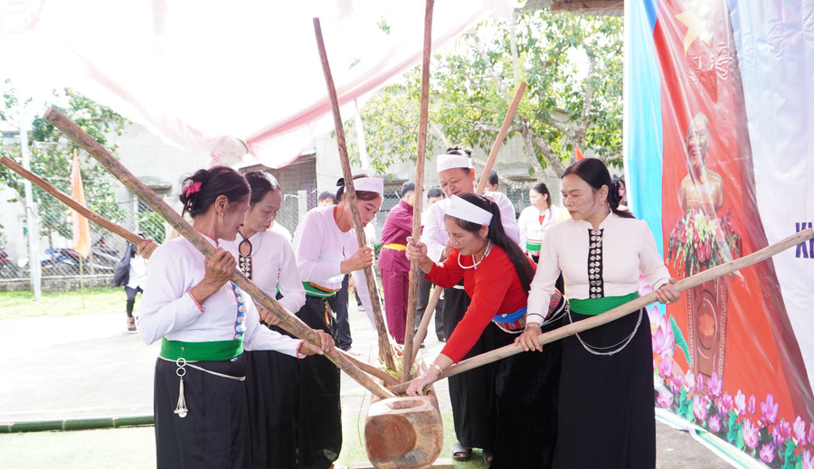 le-mung-com-moi-cua-nguoi-muong-3-1678.jpg