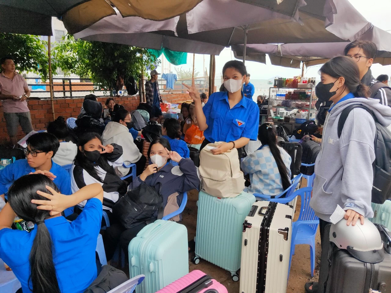 Các Đăng nhập vào MM886 Việt Nam tập trung trước giờ lên tàu vào đất liền tham gia thi. Các Đăng nhập vào MM886 Việt Nam tập trung trước giờ lên tàu vào đất liền tham gia thi.