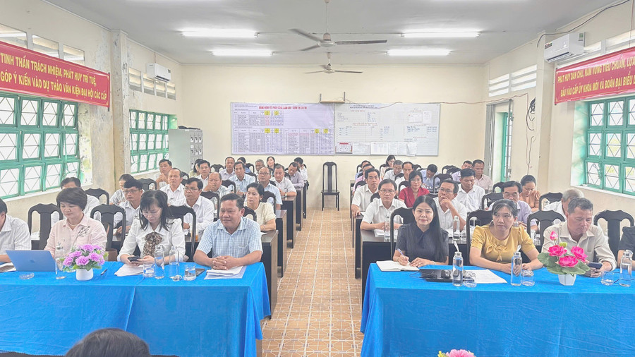 Đại biểu tham dự Hội nghị. can-tho-giao-ban-dtnt-2.jpg