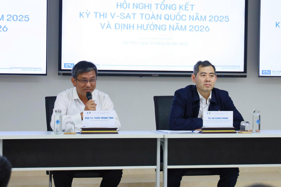 Đại biểu thảo luận tại Hội nghị. dhct-hoi-nghi-v-sat-3.jpg