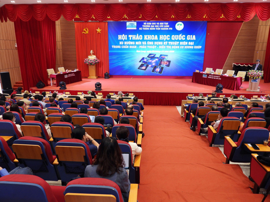 hoi-thao-y-hoc-dhcl-3.jpg