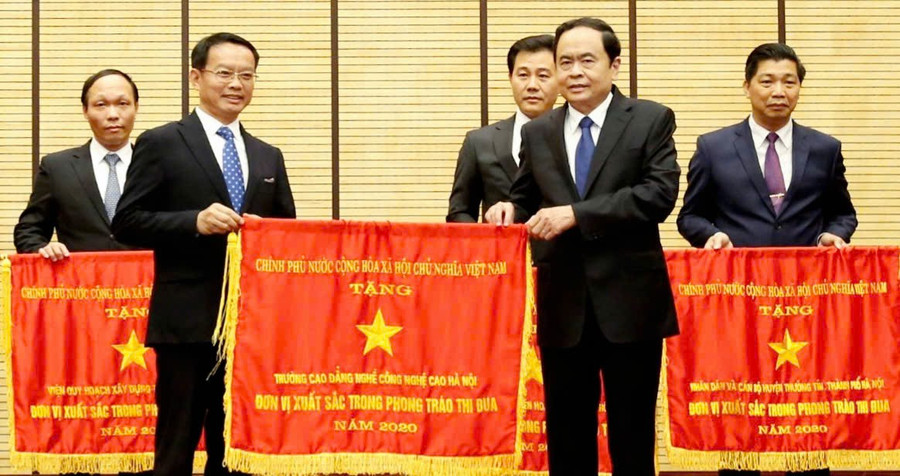anh-nen-1.jpg