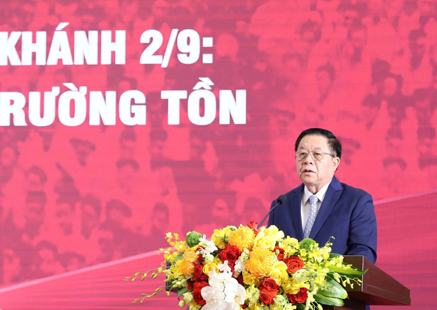 Ông Nguyễn Trọng Nghĩa - Trưởng ban Tuyên giáo và Dân vận Trung ương phát biểu khai mạc hội thảo. Ảnh: Viết Thành. a-4.jpg