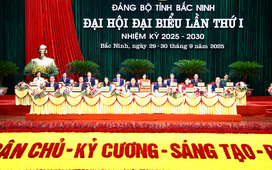 Đoàn Chủ tịch 2MM88.com trò chơi casino và slot đại biểu Đảng bộ tỉnh Bắc Ninh lần thứ I, nhiệm kỳ 2025 - 2030 anh-dung-dh.jpg