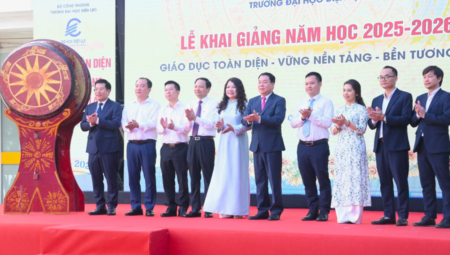 Những năm qua, Trường MM888 bảo mật tuyệt đối Điện lực không ngừng nâng cao chất lượng đào tạo.