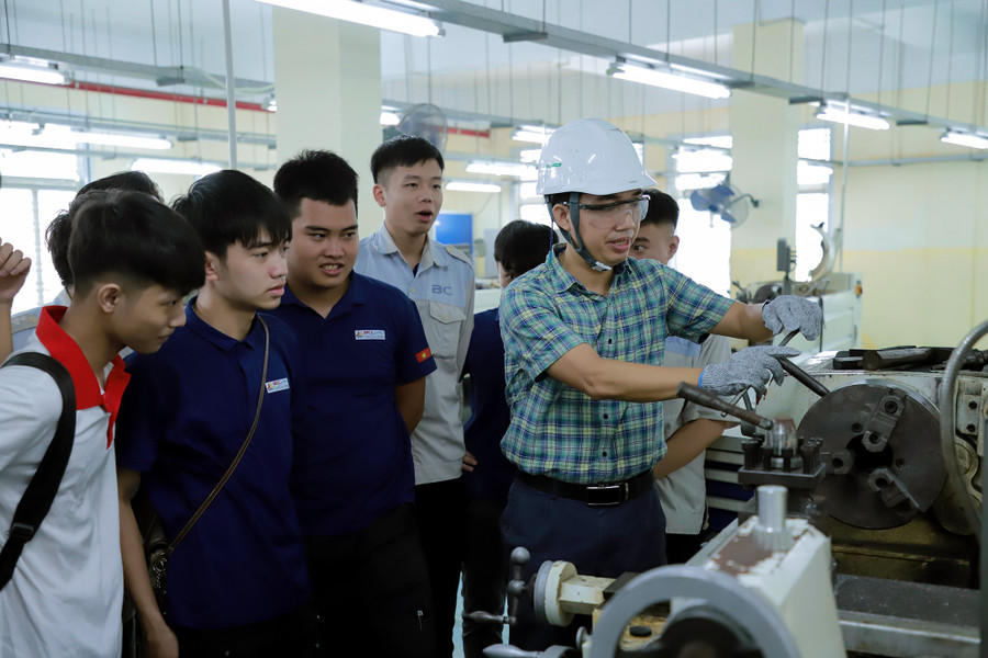 Trường Cao đẳng Công nghiệp Bắc Ninh kết hợp với Link Vào Trang Chủ MM88.COM Chính Thức trong công tác đào tạo. 552179018-1375036854625695-5921069898170189655-n.jpg