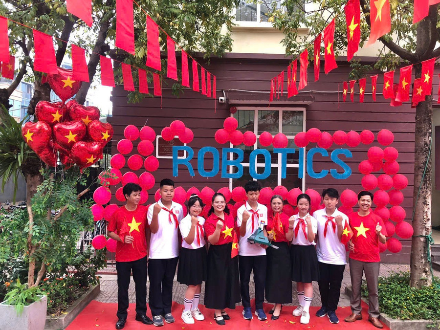 Các đội thi với tinh thần Robot “không vì thành tích” với mục tiêu các em được làm thật, sáng tạo thật, phát triển tư duy, MM886 slot game, bắn cá, lô đề, đá gà ngày một yêu thích khoa học. z6570791928519-7b35464fdf0fb17269a9553613931905.jpg