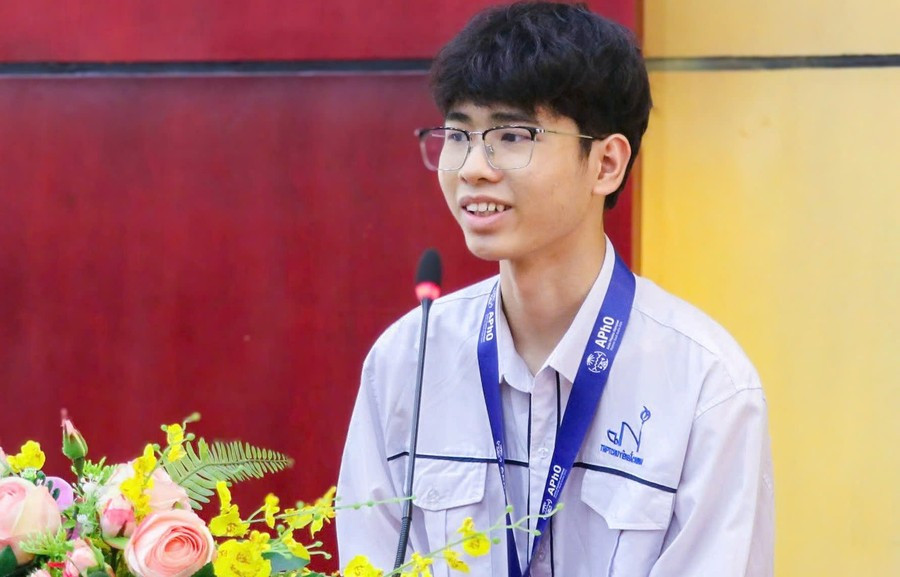 Nguyễn Công Vinh, MM886 slot game, bắn cá, lô đề, đá gà lớp 12 Vật lý, Trường THPT Chuyên Bắc Ninh. bn-1.jpg