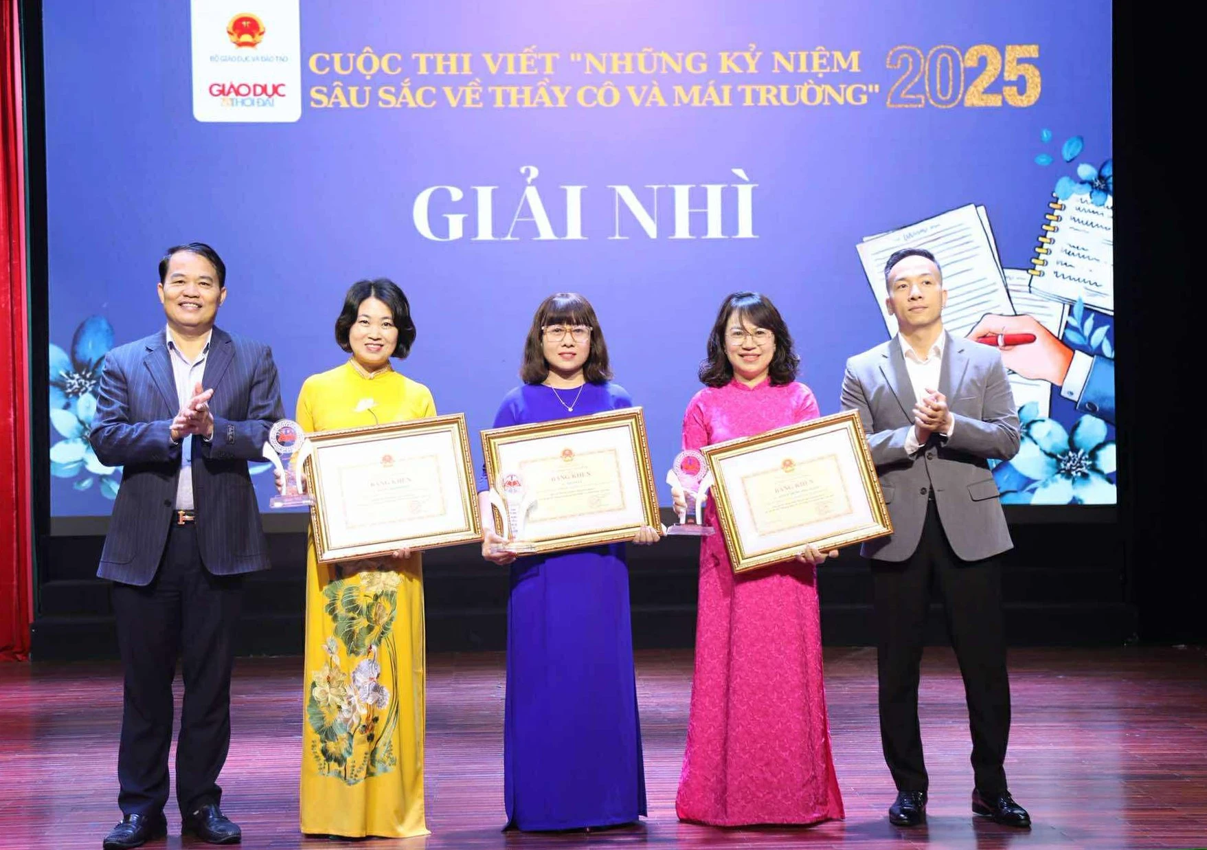 giai-nhi-1.jpg