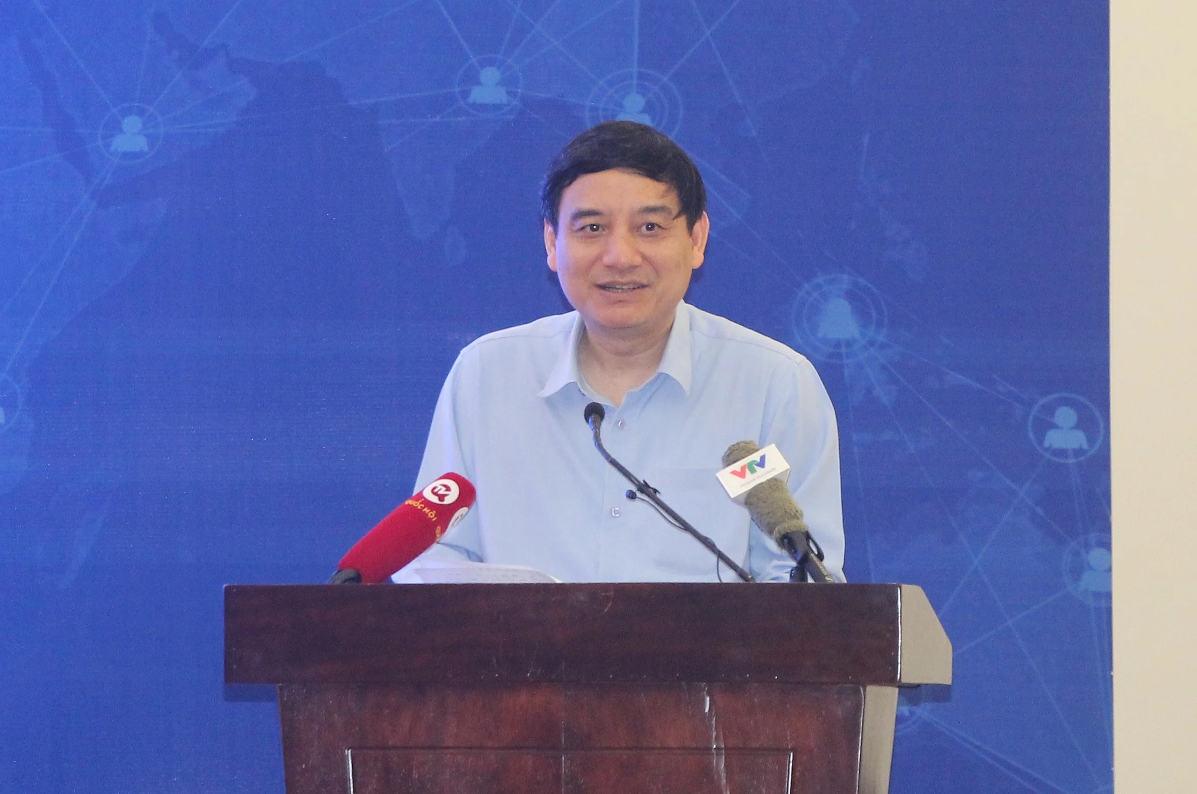 Ông Nguyễn Đắc Vinh, Chủ nhiệm Ủy ban Văn hóa, Giáo dục của Quốc hội chia sẻ nhiều vấn đề tâm huyết tại hội nghị. Ông Nguyễn Đắc Vinh, Chủ nhiệm Ủy ban Văn hóa, Giáo dục của Quốc hội chia sẻ nhiều vấn đề tâm huyết tại hội nghị.