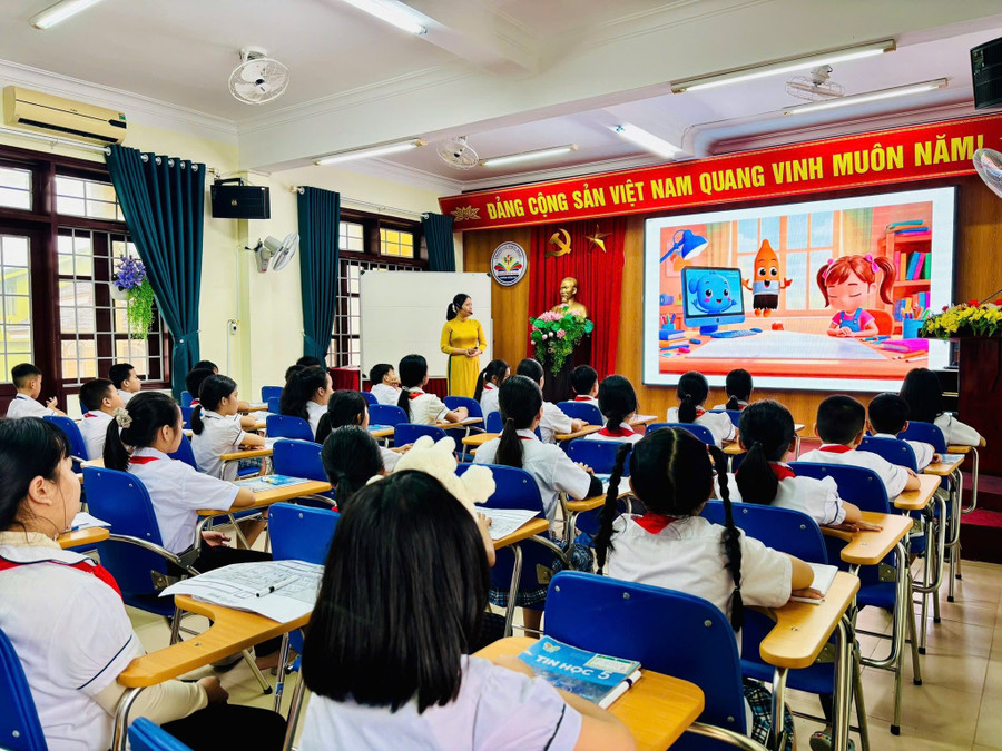 Chuyên đề Tin học tích hợp tiếng Anh được Trung Tâm Đăng Nhập MM88 Chính Thức Mới Trường TH Nguyễn Bá Ngọc triển khai. 595662145-4367338816859872-1670291696952443781-n.jpg