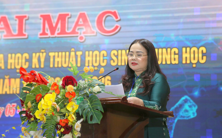 Bà Lê Thị Hương nhấn mạnh, cuộc thi không những là sân chơi trí tuệ mà là nơi MM886 slot game, bắn cá, lô đề, đá gà thể hiện niềm đam mê nghiên cứu. thi-khoa-hoc-ky-thuat-3.jpg