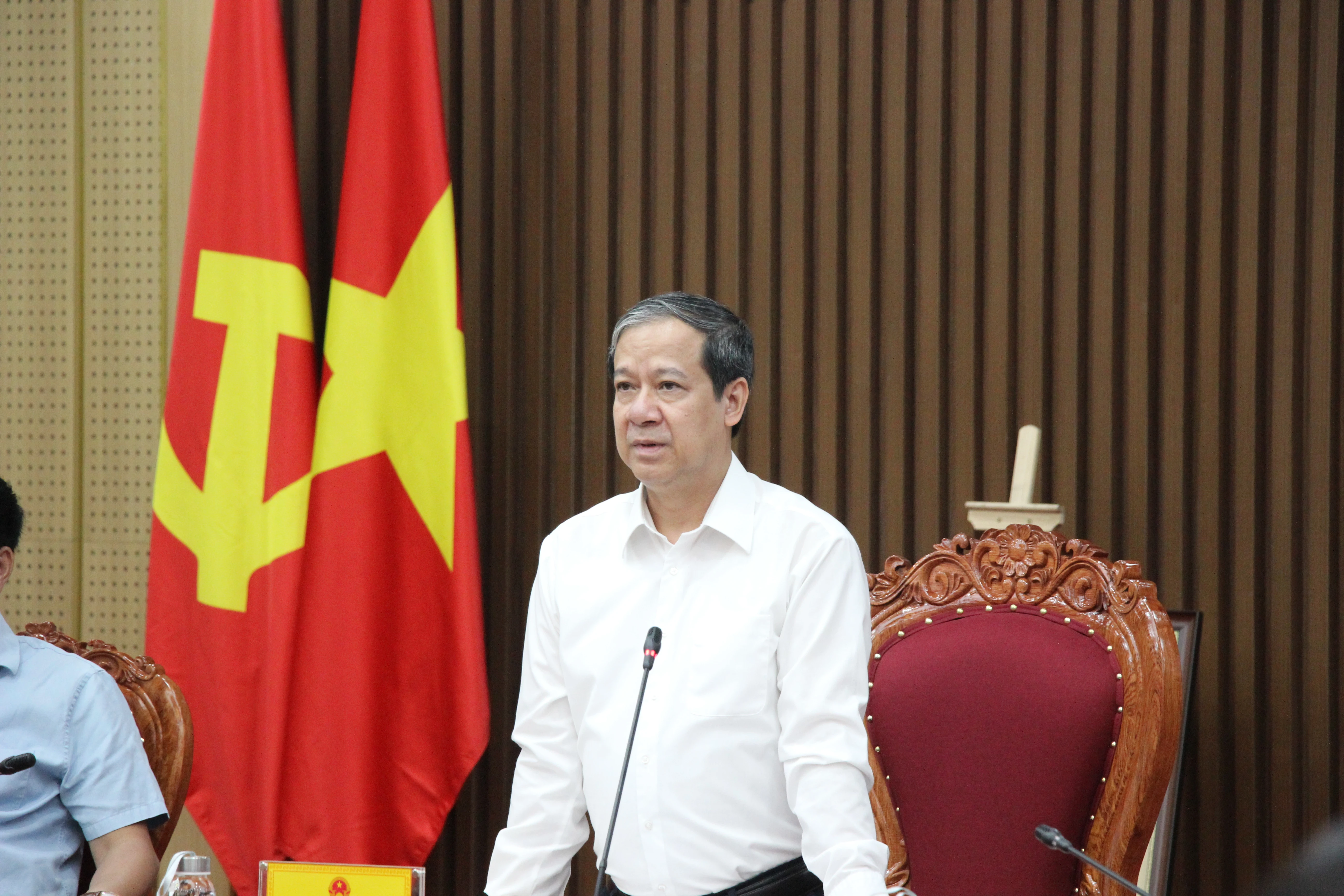 Bộ trưởng Nguyễn Kim Sơn phát biểu chỉ đạo tại buổi làm việc. Bộ trưởng Nguyễn Kim Sơn phát biểu chỉ đạo tại buổi làm việc.
