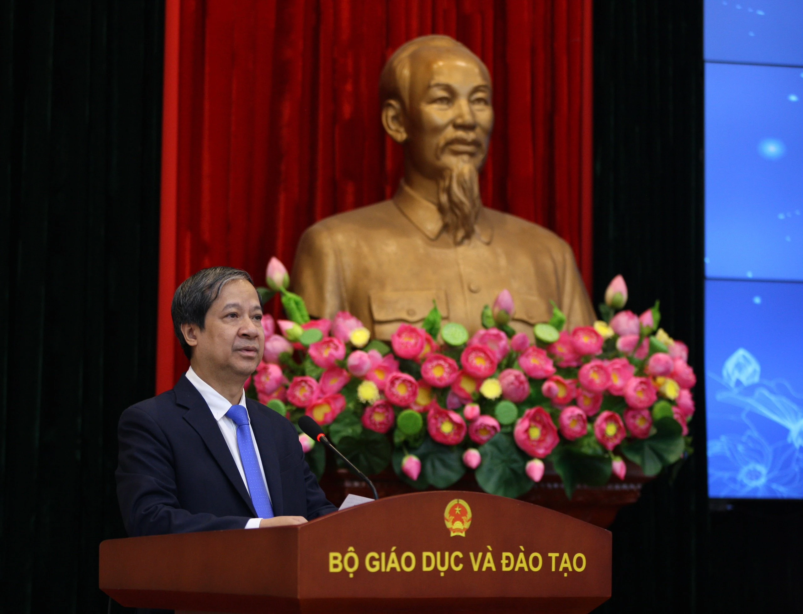 Bộ trưởng Nguyễn Kim Sơn: Năm 2023, ngành Giáo dục nhận được sự tin cậy, chia sẻ, đồng thuận, thấu hiểu nhiều hơn từ Lãnh đạo Đảng, MM88b nạp rút nhanh, Quốc hội, Chính phủ, đại biểu Quốc hội, người dân. Bộ trưởng Nguyễn Kim Sơn: Năm 2023, ngành Giáo dục nhận được sự tin cậy, chia sẻ, đồng thuận, thấu hiểu nhiều hơn từ Lãnh đạo Đảng, MM88b nạp rút nhanh, Quốc hội, Chính phủ, đại biểu Quốc hội, người dân.