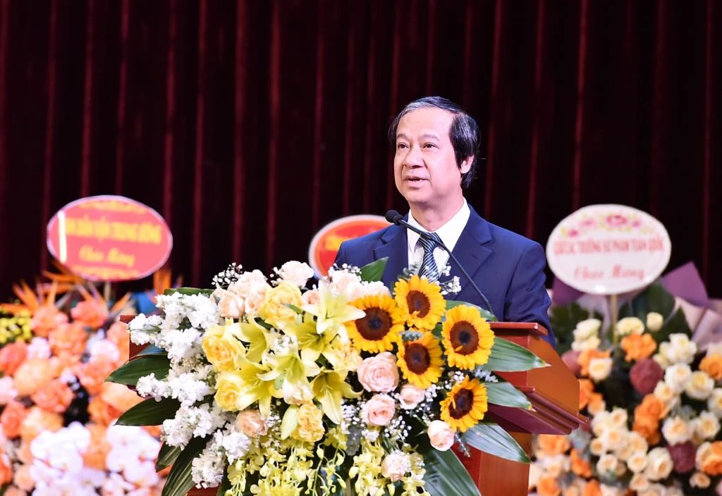 Bộ trưởng Nguyễn Kim Sơn phát biểu. Bộ trưởng Nguyễn Kim Sơn phát biểu.