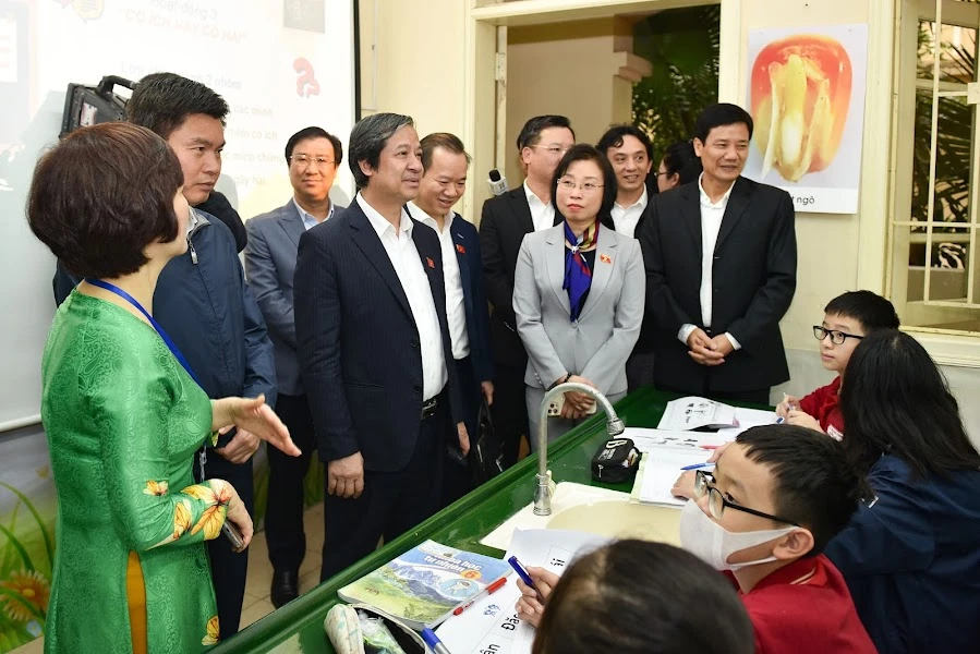 Đoàn giám sát trò chuyện với MM886 slot game, bắn cá, lô đề, đá gà Trường THCS Bế Văn Đàn. Đoàn giám sát trò chuyện với MM886 slot game, bắn cá, lô đề, đá gà Trường THCS Bế Văn Đàn.