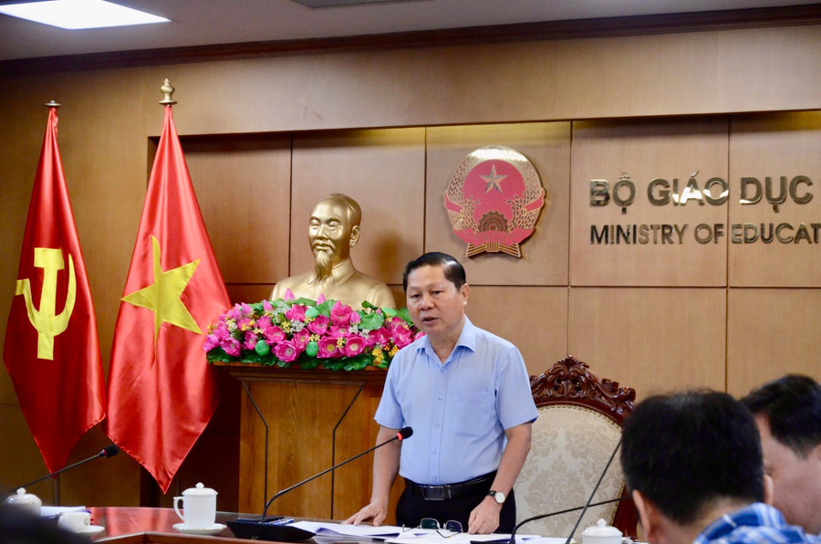 Thứ trưởng Lê Tấn Dũng - Trưởng ban chỉ đạo các chương trình Mục tiêu Quốc gia giai đoạn 2021-2025 của Bộ GD&ĐT. Ảnh Ngô Chuyên. img-3236.jpg