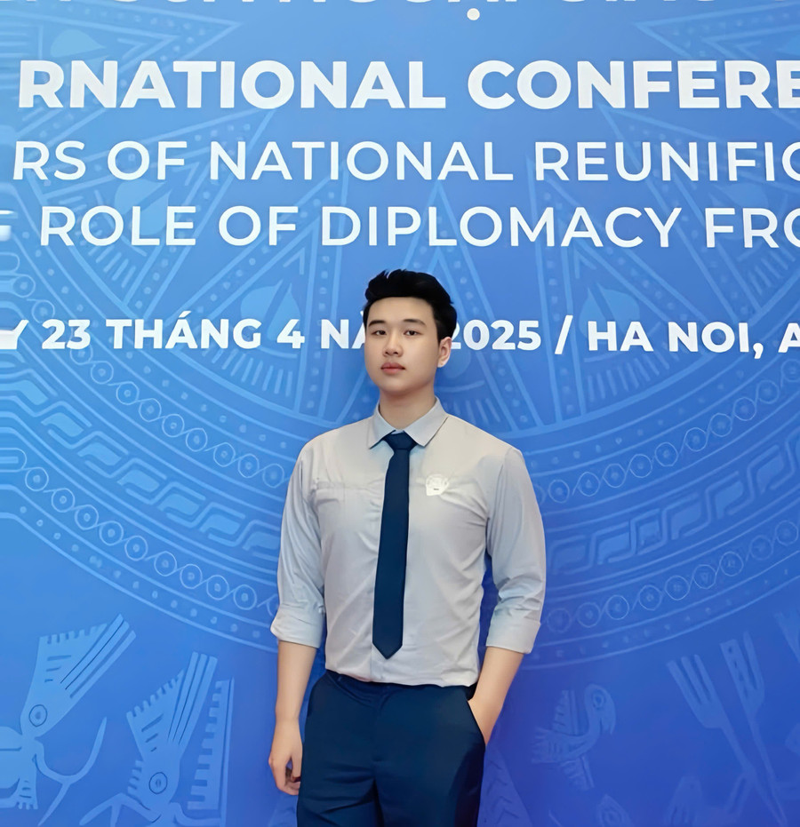 Cao Hoàng Đức - MM888 Việt Nam Tải App năm nhất ngành Truyền thông Quốc tế, Học viện Ngoại giao. Ảnh NVCC. hoang-duc.jpg